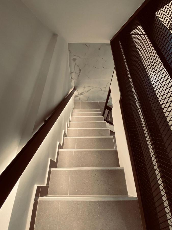 Small Meisonette Near The Metro Vipgreece Athen Exterior foto