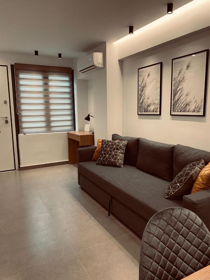 Small Meisonette Near The Metro Vipgreece Athen Exterior foto